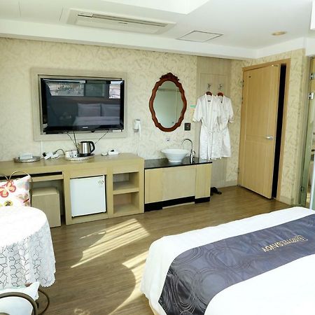 Incheon Prince Hotel Екстериор снимка