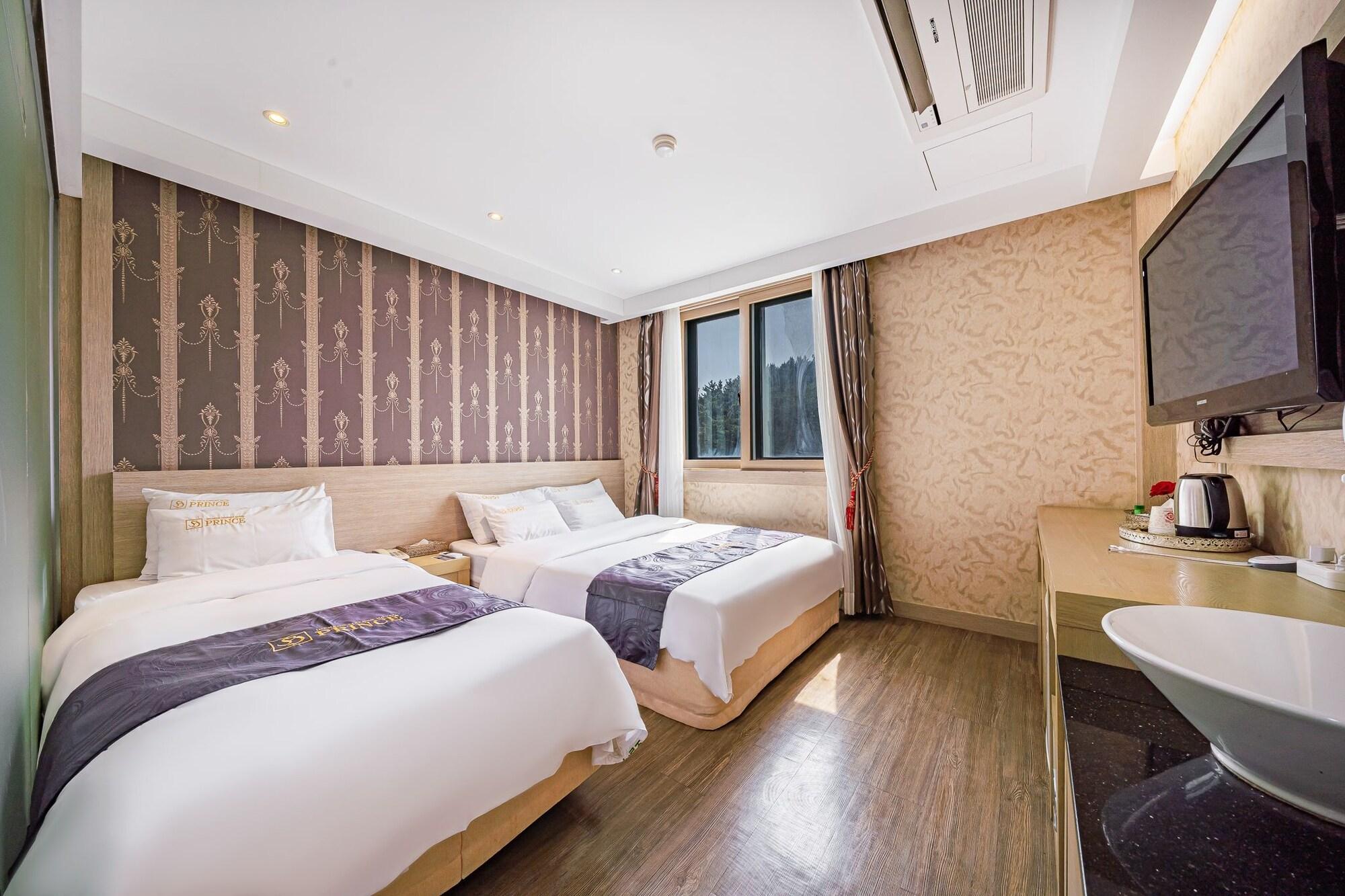 Incheon Prince Hotel Екстериор снимка