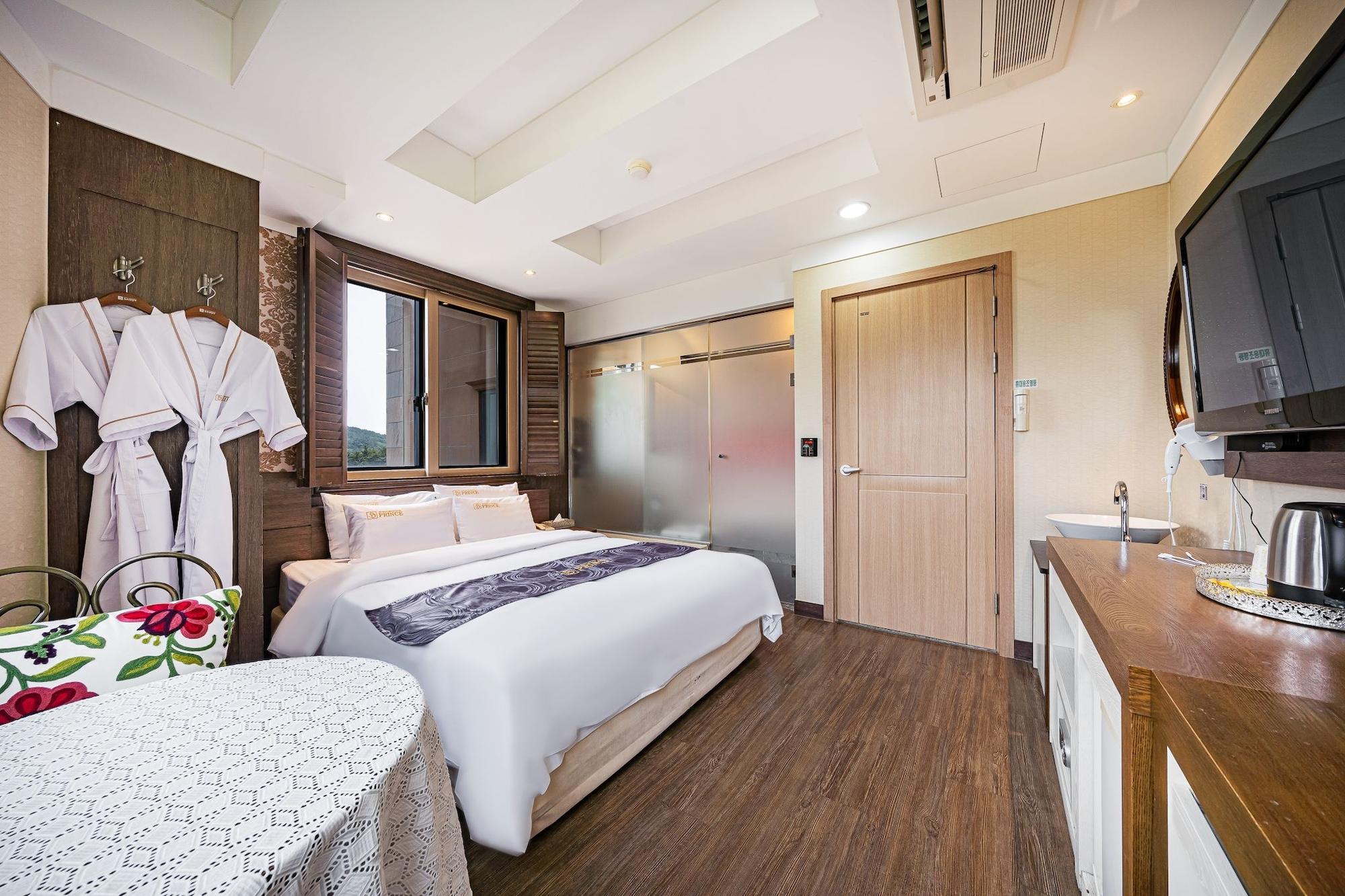 Incheon Prince Hotel Екстериор снимка